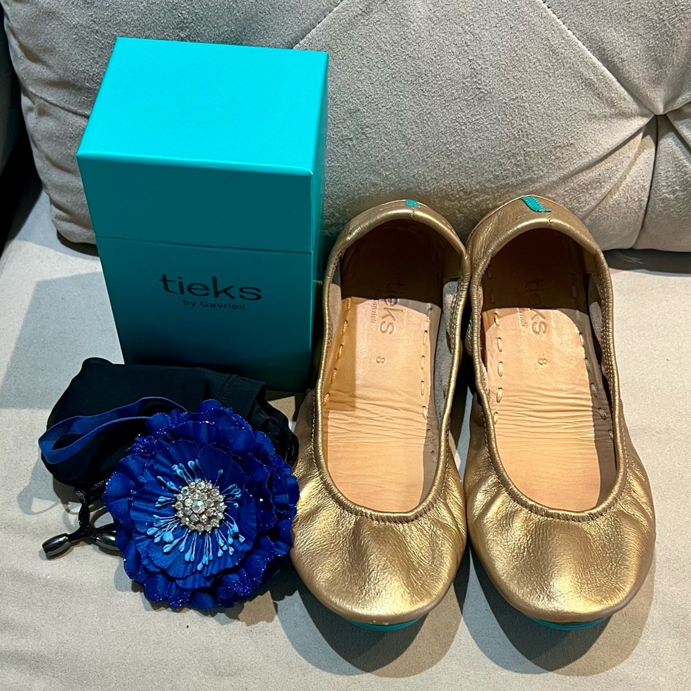 Gold Tieks ballet flats 8 euc Metallic Gold